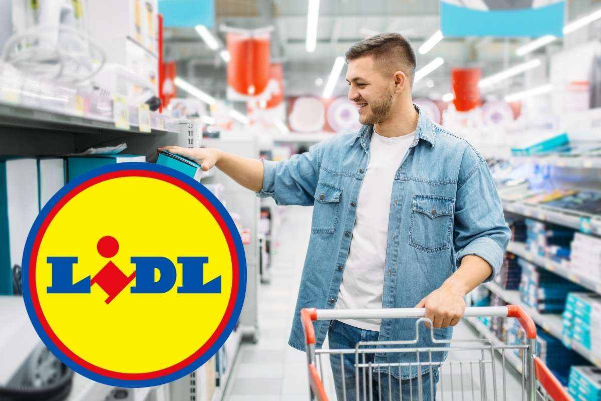uomo in un negozio con il carrello e logo lidl
